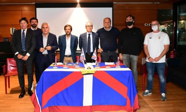 La squadra agonistica del Reale Circolo Canottieri Tevere Remo pronta per la nuova stagione