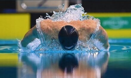 5 celebrità che hanno iniziato con il nuoto