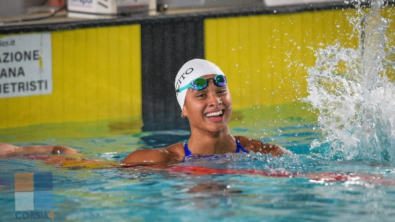 Nuoto, Assoluti 2025: Curtis bis nella quarta giornata, record nei 50